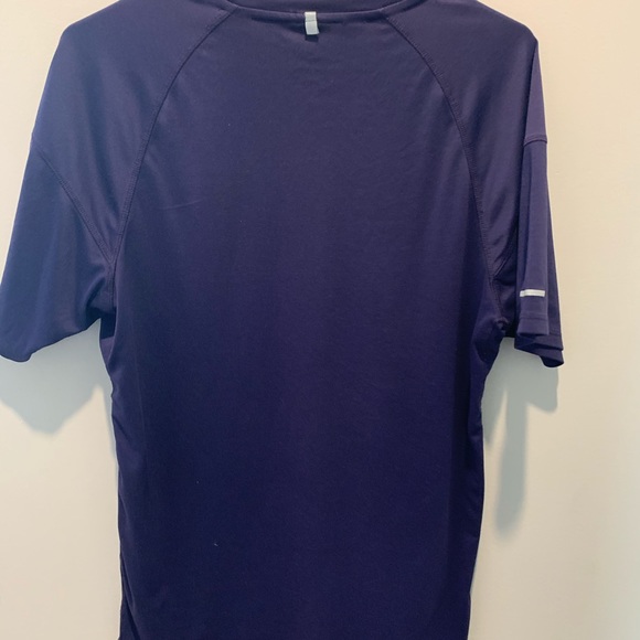 Nike Dri Fit T-shirt - Picture 3 of 3